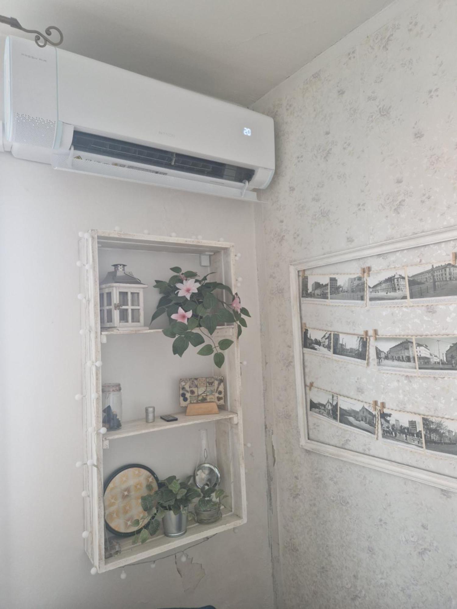 Touch Of History Apartment Братислава Екстериор снимка