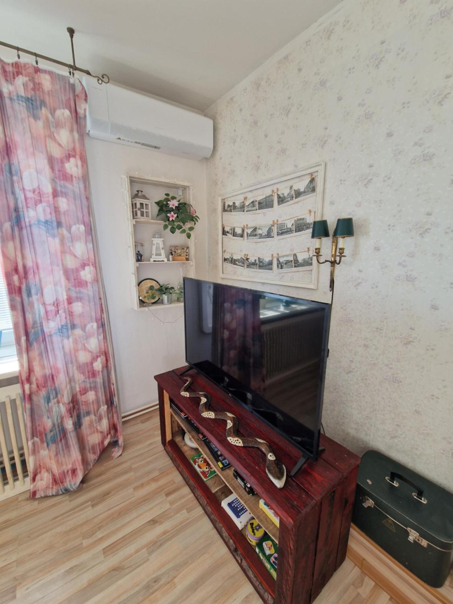 Touch Of History Apartment Братислава Екстериор снимка